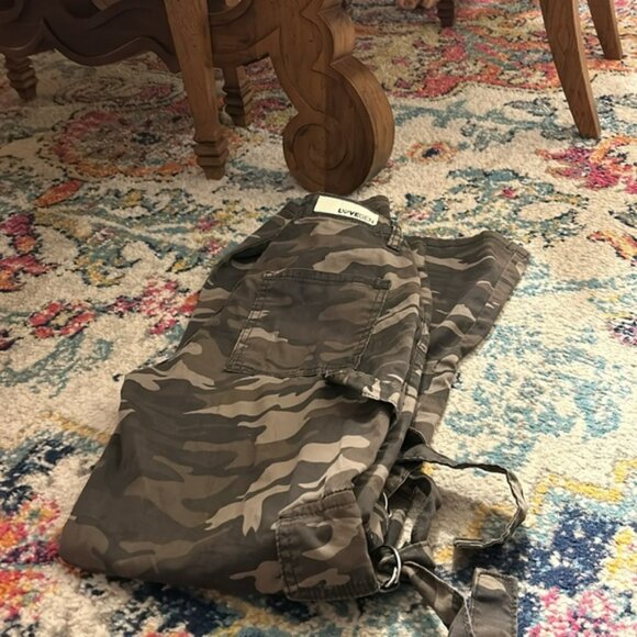 Camo Cargo Pants - Picture 3 of 4